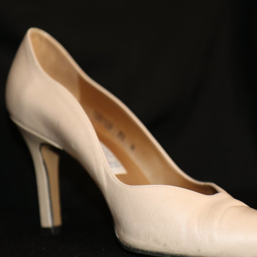 ARNOLD CHURGUN PUMPS SIZE 9 USED CHAMPAGNE - Picture 5 of 10